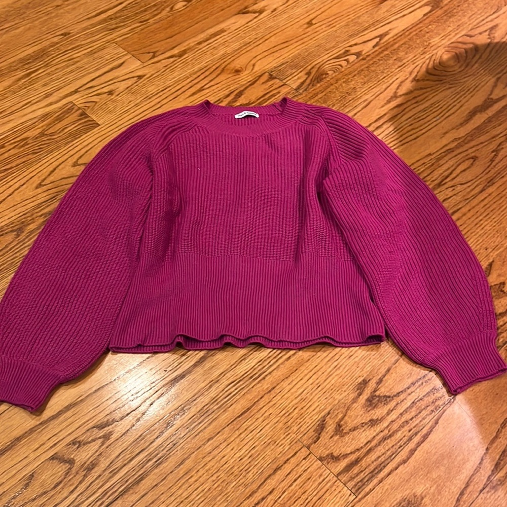 Theo & Spence Woman’s Pink Sweater Size L